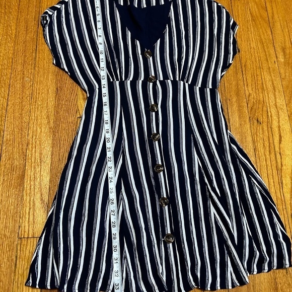 BP Navy White Striped Button Front Gathered Sleeve Mini Dress size Small - Picture 8 of 11